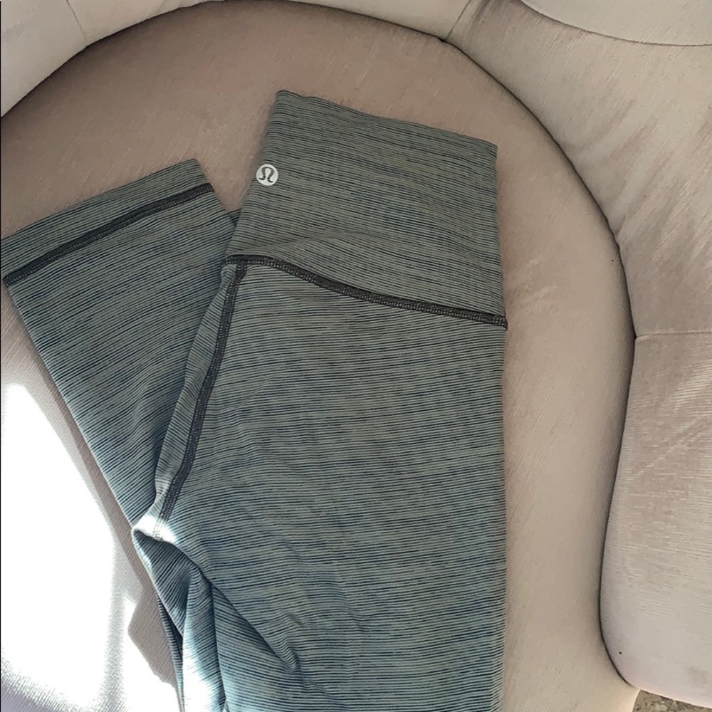 Army green pin stripe 23” lululemon leggings